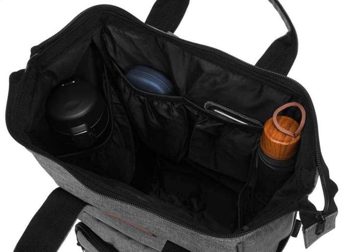 Duży, praktyczny plecak podróżny — Peterson