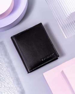 Mały, skórzany portfel damski bez zapięcia — Peterson