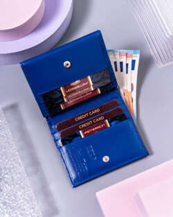 Mały, skórzany portfel damski na karty z systemem RFID Protect — Peterson