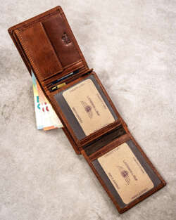 Peterson Duży  skórzany portfel męski z tłoczeniem przedstawiającym znak zodiaku Wodnik